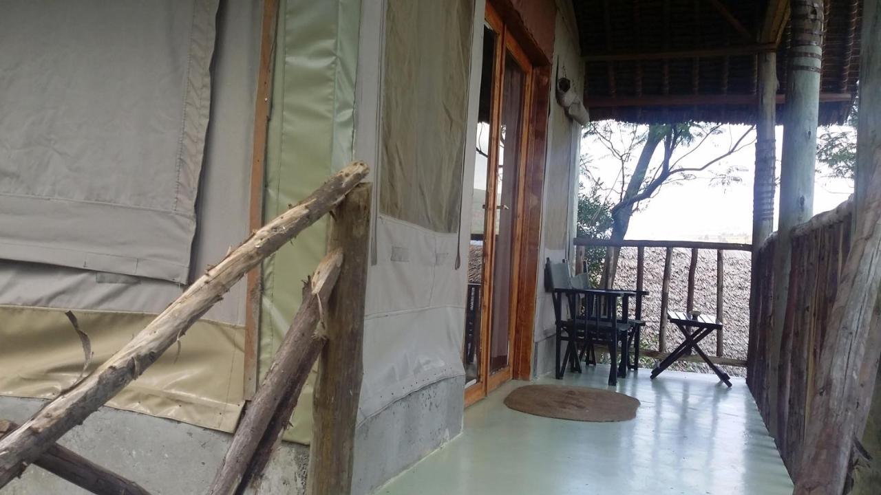 Willa Maili Saba Camp Nakuru Zewnętrze zdjęcie