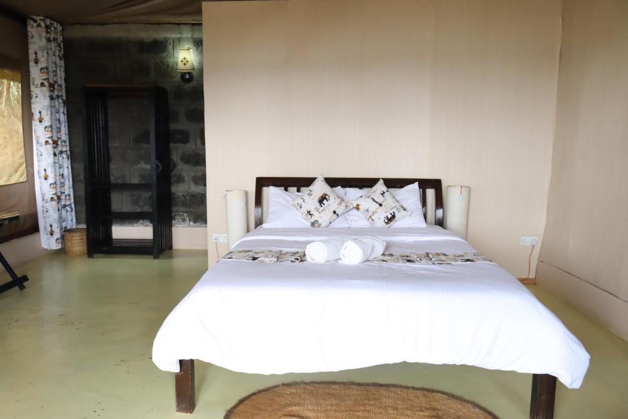 Willa Maili Saba Camp Nakuru Zewnętrze zdjęcie
